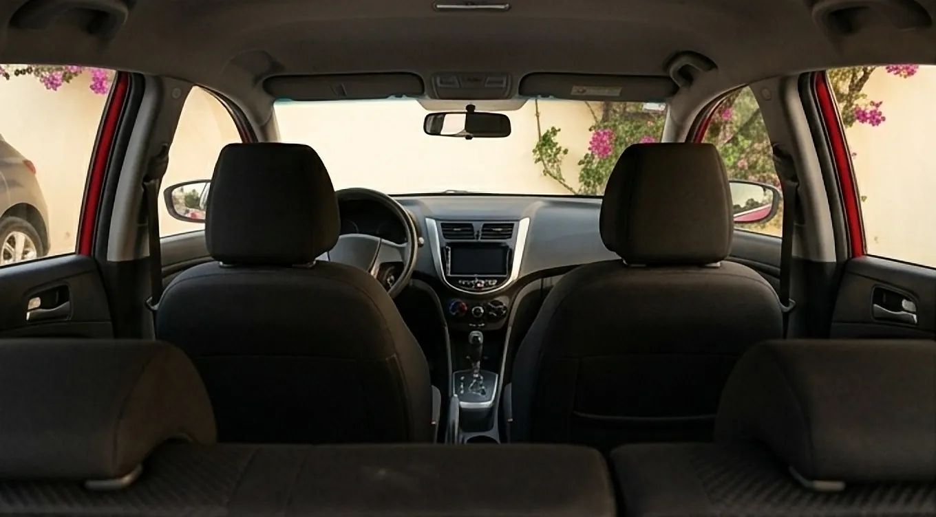 Hyundai Accent Hatchback GL 2019, foto 4 de 4